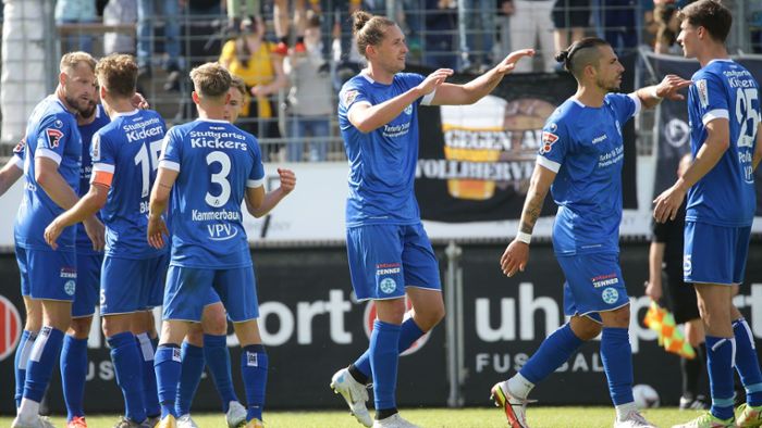 Sieg der Stuttgarter Kickers gegen SV Oberachern: Es kommt zum Herzschlagfinale am letzten Spieltag