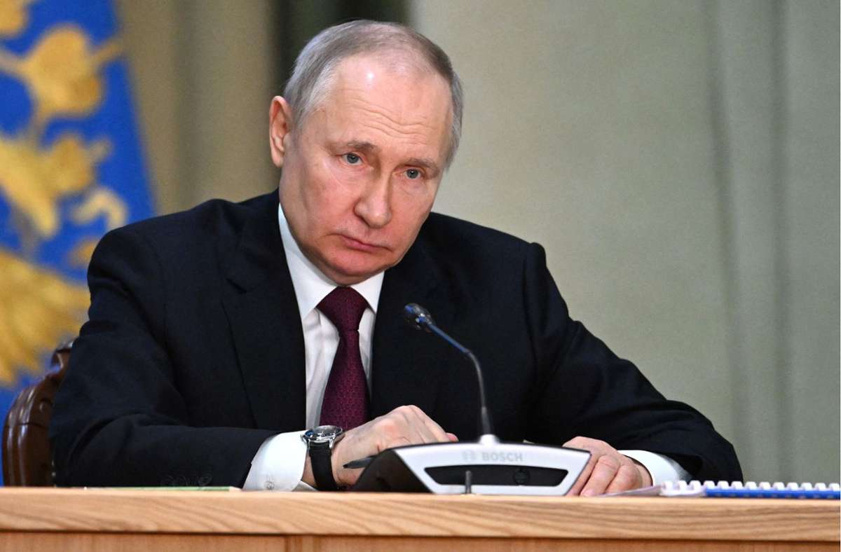 Krieg in der Ukraine: Russland: Internationaler Haftbefehl gegen Putin „bedeutungslos“