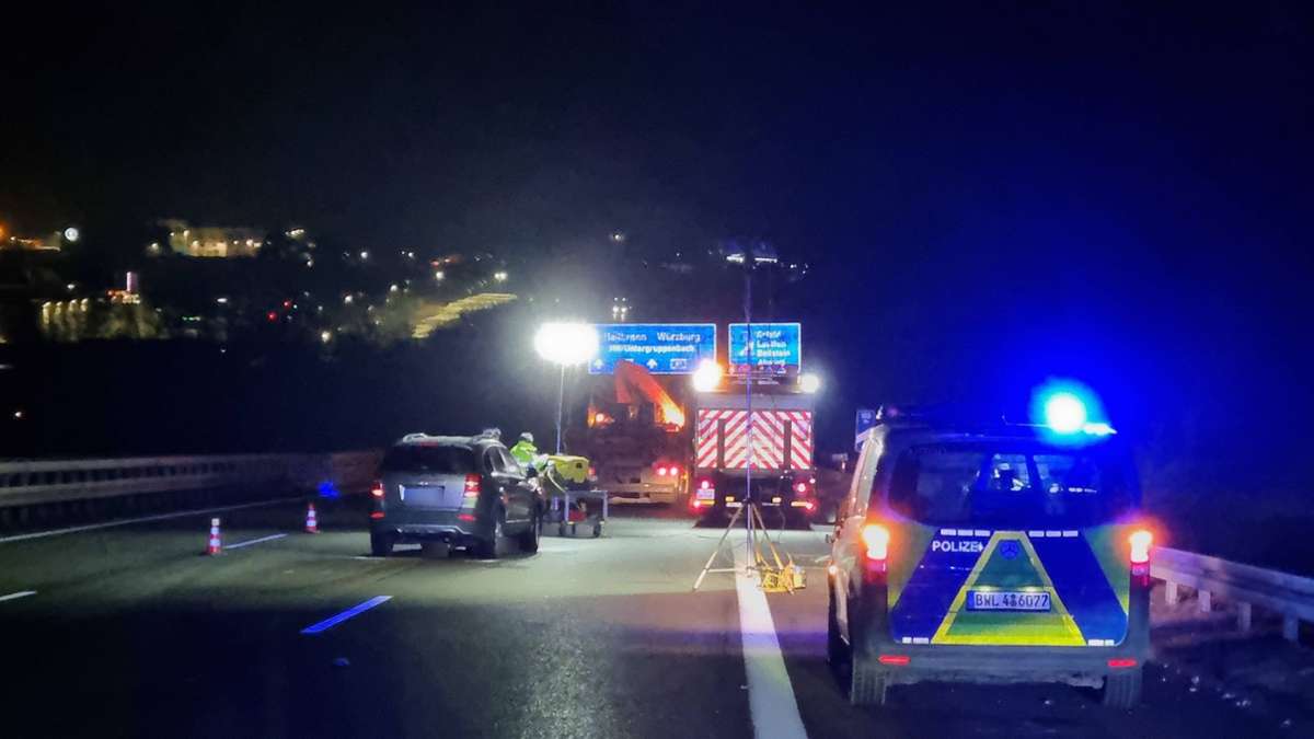 Zwischen Mundelsheim und Ilsfeld: Fußgänger auf Autobahn überfahren und ums Leben gekommen