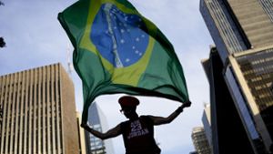 Kopf-an-Kopf-Rennen zwischen Lula und Bolsonaro