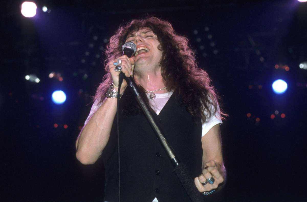 David Coverdale 1984 bei einem Whitesnake-Konzert