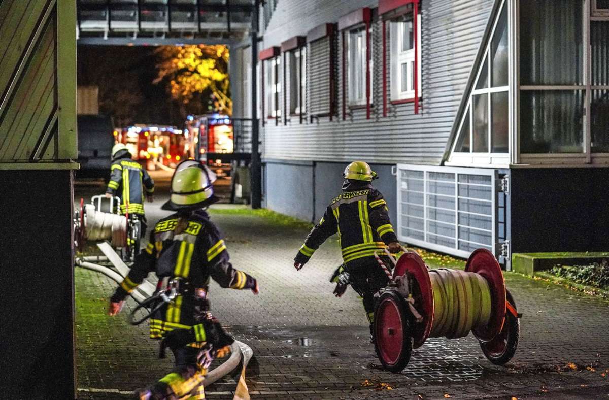 Großbrand in Remshalden: Die Suche nach der Ursache läuft