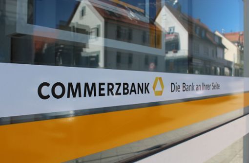 Die Commerzbank schließt viele Filialen. Foto: Jacqueline Fritsch