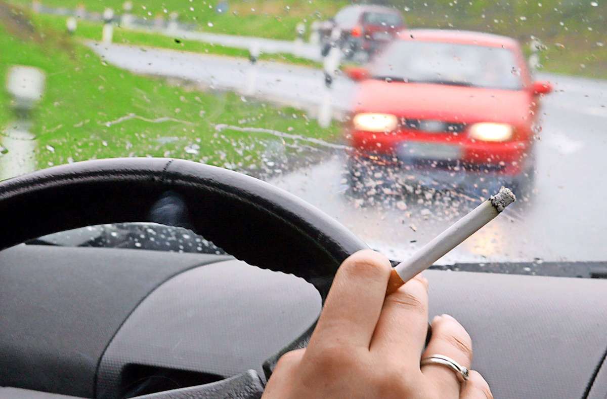 Schutz von Nichtrauchern: Qualm-Verbot im Auto?