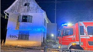 Feuerwehr-Einsatz  in Sindelfingen: Haus im Schweppelesgässle brennt