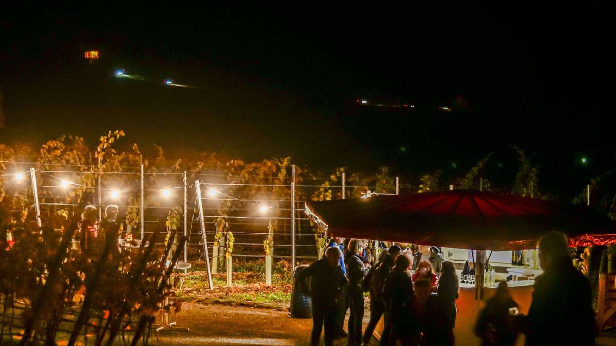 „Berg in Flammen“ in Großbottwar: Weingenuss im Kerzenschein