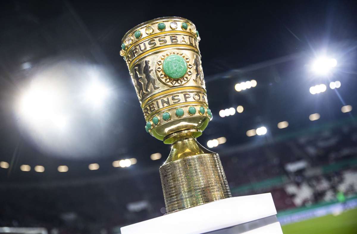 Der VfB steht unter den letzten 16 Teams im DFB-Pokal. In unserer Bildergalerie blicken wir auf den 6:0-Sieg im Achtelfinale gegen Arminia Bielefeld zurück.
