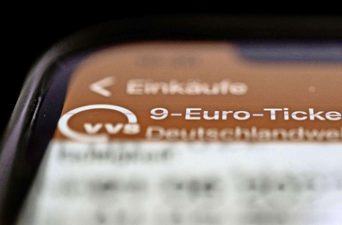 Streit über 9-Euro-Ticket: Es braucht eine dauerhafte Lösung