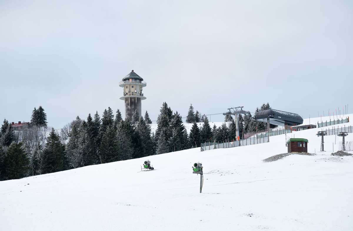 Ursprünglich sollte die Saison im größten deutschen Skigebiet nördlich der Alpen bereits Anfang Dezember beginnen. Foto: dpa/Silas Stein