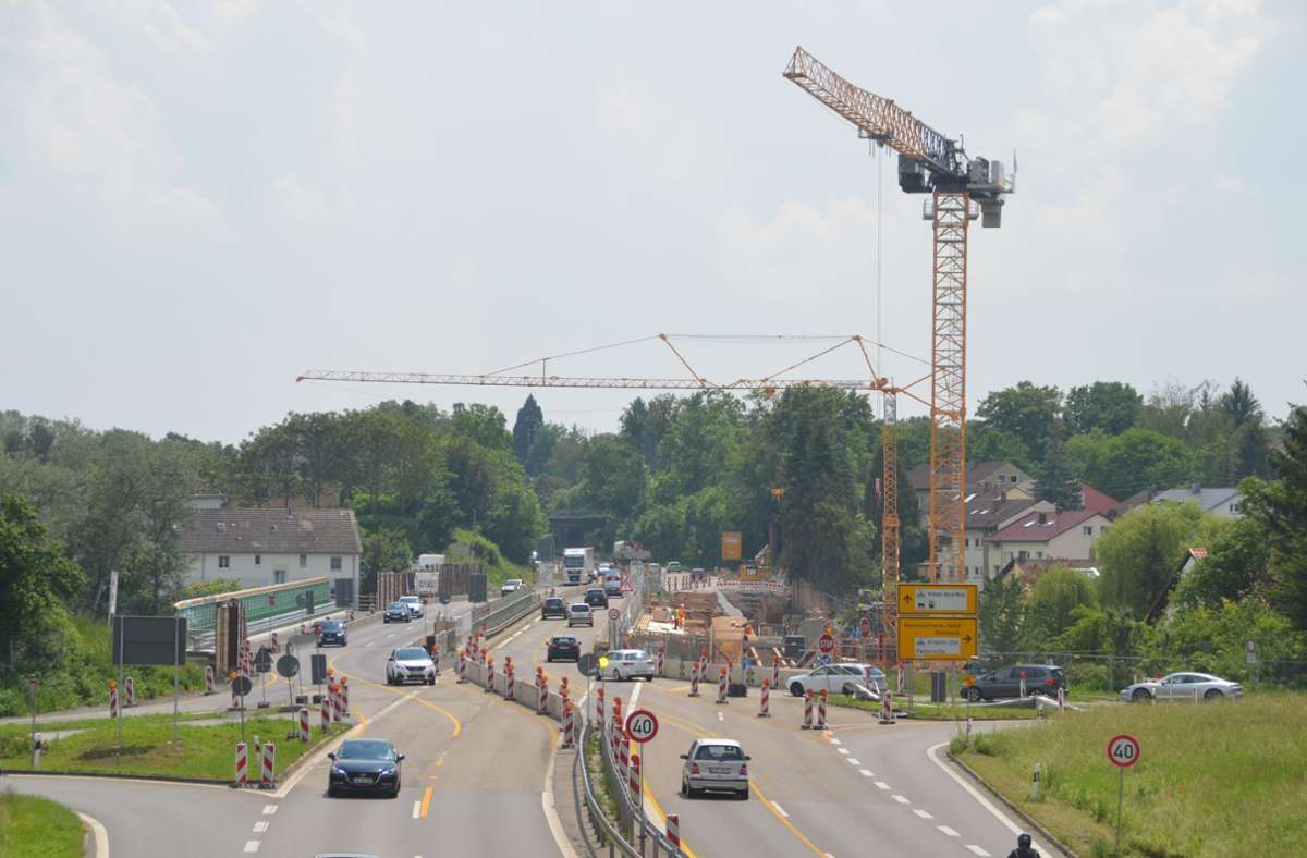 B 27 in Kornwestheim: Gumpenbachbrücke ist fast fertig