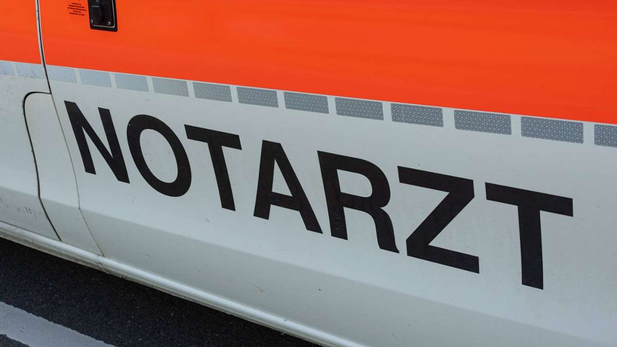 Unfall in Esslingen: 47-Jähriger stürzt von E-Bike und verletzt sich schwer