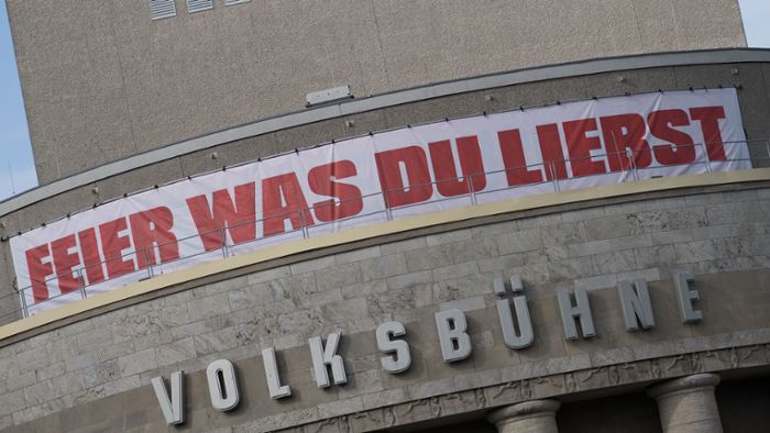 Berlin: Volksbühne verabschiedet verstorbenen Intendanten Pollesch