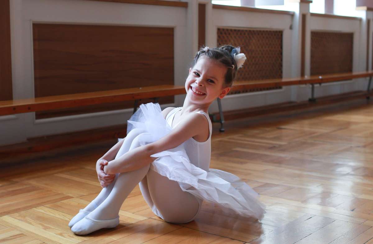 Alisa als junges Mädchen an der Ballettschule ihrer Heimatstadt Charkiw