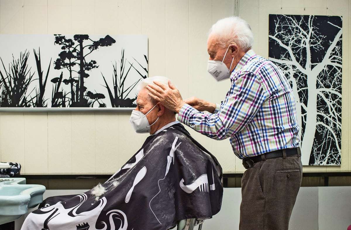 Ein 90-jähriger Friseur: Der ewige Figaro