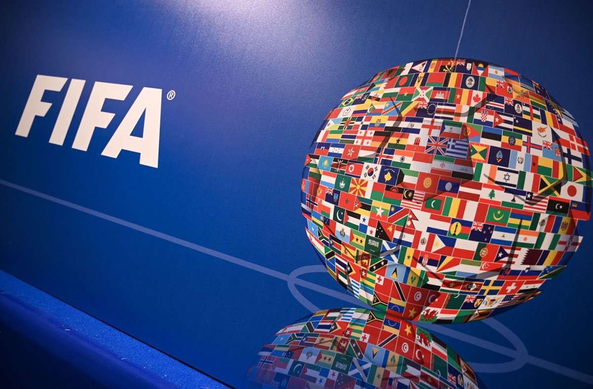 Krieg in der Ukraine: FIFA und UEFA suspendieren russische Teams von allen Wettbewerben