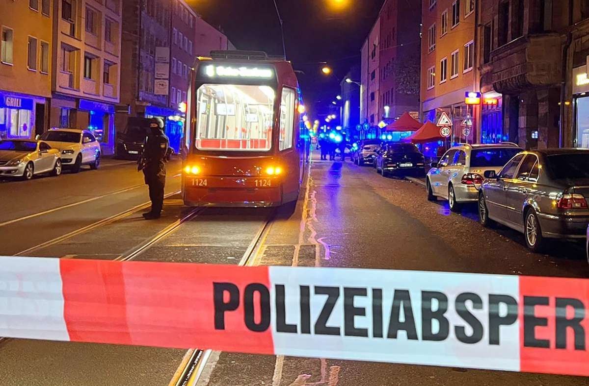 Bluttat in Nürnberg: Polizei fahndet nach tödlichen Schüssen nach Täter