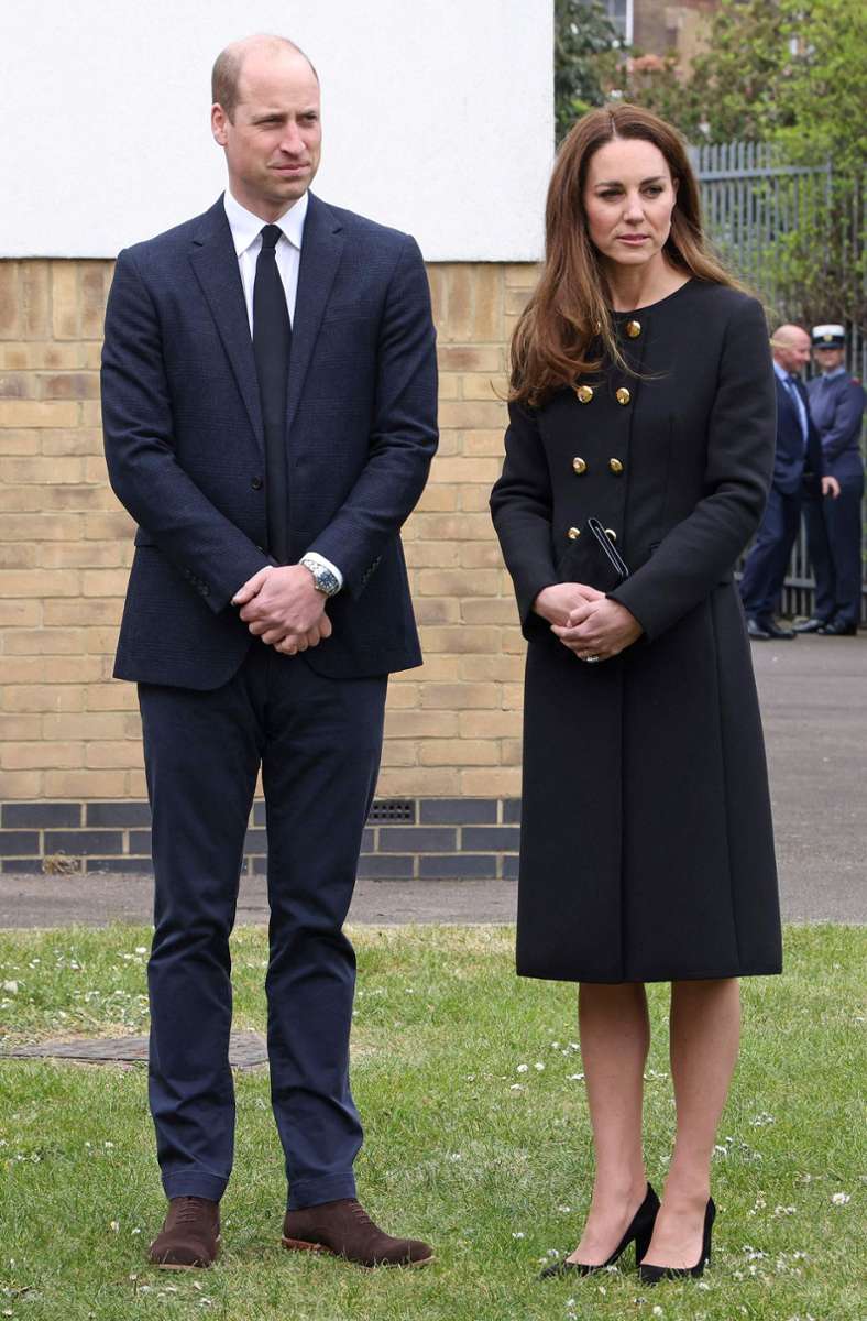 Prinz William und Herzogin Kate trugen beide Schwarz.