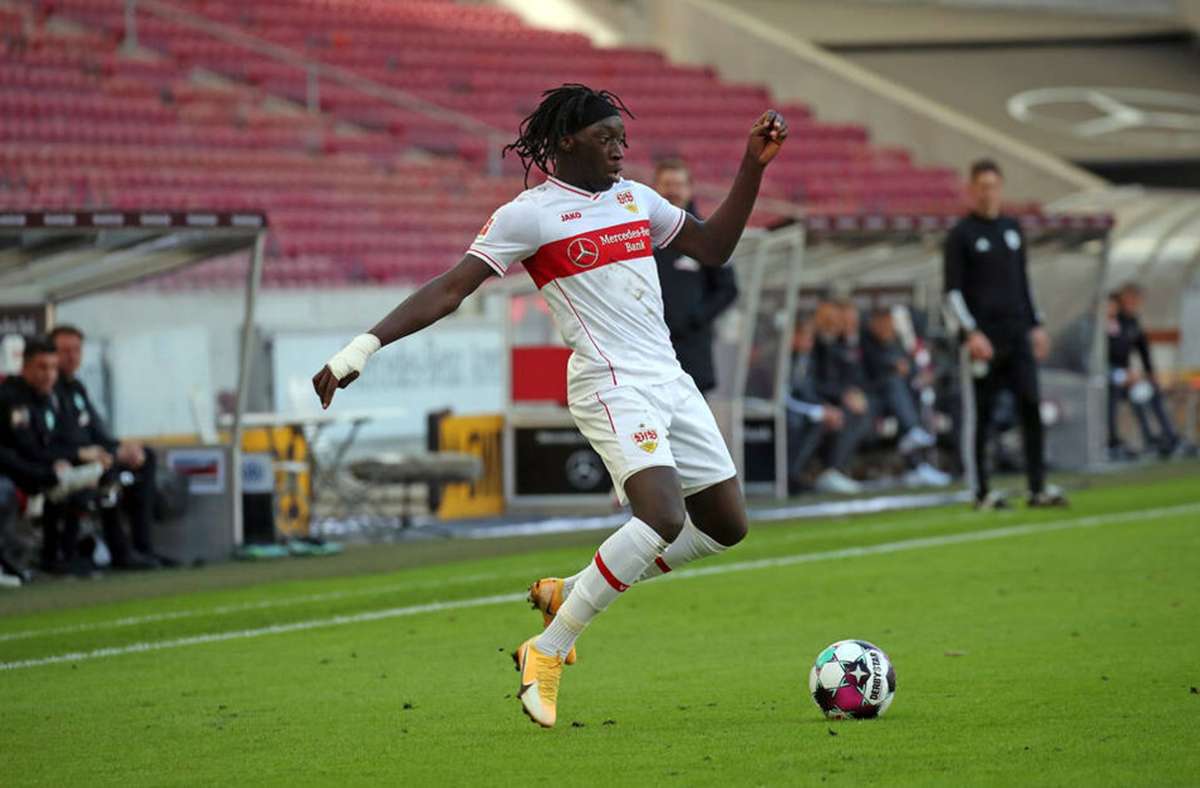Der junge Tanguy Coulibaly zeigt gegen Bremen, dass ihm zur Stammkraft bei den Stuttgartern noch einiges fehlt.