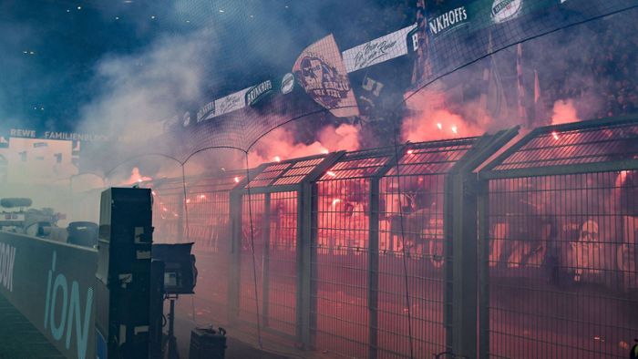 Bengalische Feuer und  Knallkörper: VfL Bochum muss 122.500 Euro Strafe zahlen