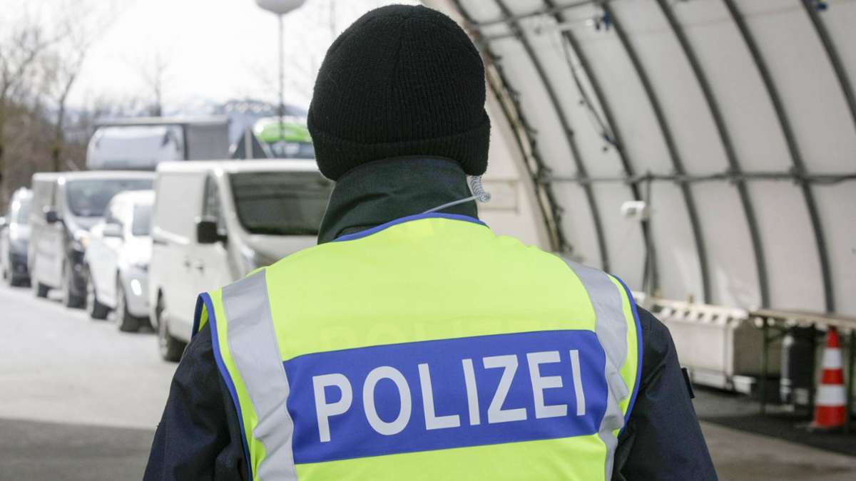 Konstanz: Mutmaßlicher Schleuser will mit Familie über Grenze