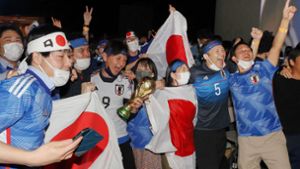 Sieg gegen Spanien versetzt japanische Fans in Ekstase