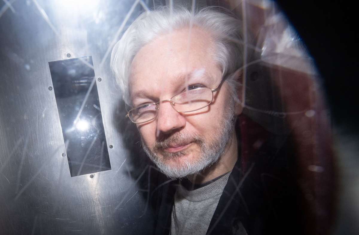 USA erzielen ersten Sieg gegen Wikileaks-Gründer: Auslieferungsverbot aufgehoben: Assanges Verlobte kündigt Berufung an