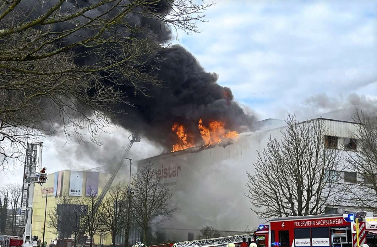 Das Hofmeister-Gebäude in Bietigheim ist  Anfang März weitgehend zerstört worden. Der Schaden ging in die Millionen-Höhe.