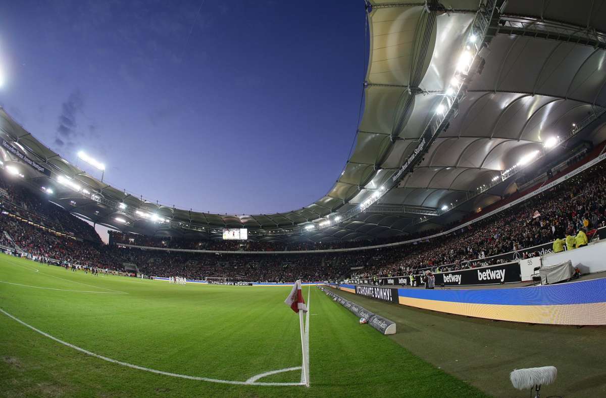 Vorfall bei VfB Stuttgart gegen Gladbach: Ordner attackieren Gladbach-Fans brutal