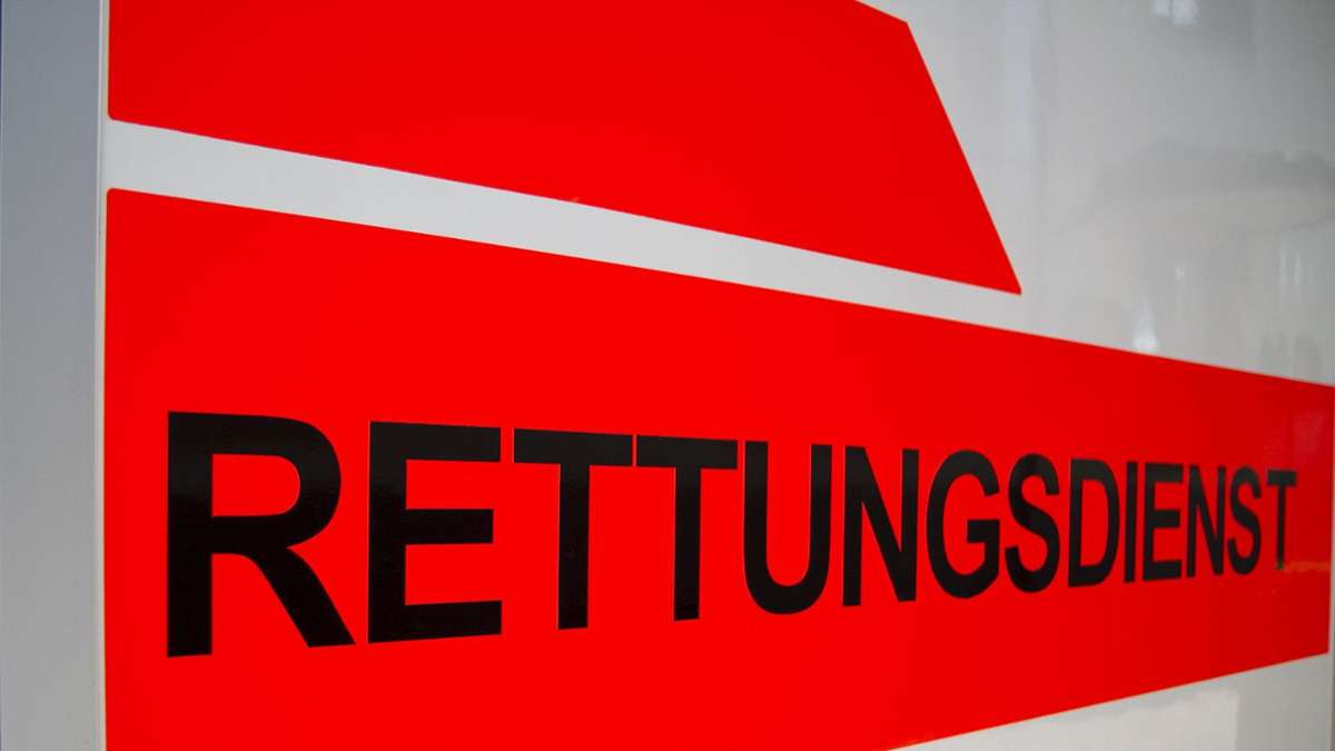Unfall auf Kreisstraße bei Nufringen: Eine Leichtverletzte nach Auto-Crash