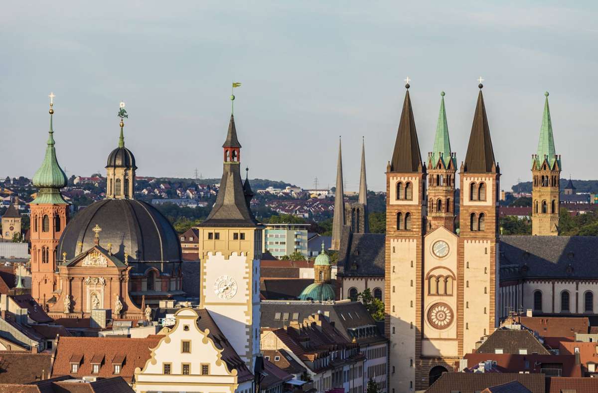 Diözese Würzburg: Priester nach Vorwürfen sexuellen Fehlverhaltens suspendiert