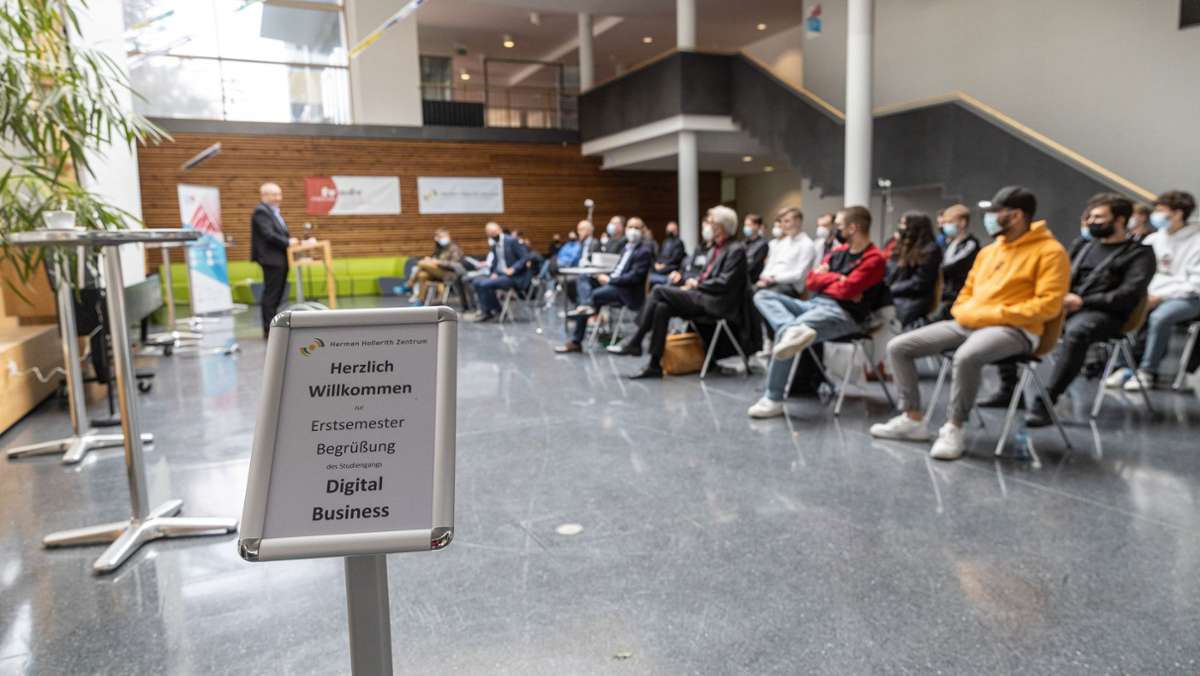 Neues Bachelor-Studium in Böblingen: Am Hollerith-Zentrum startet das digitale Business