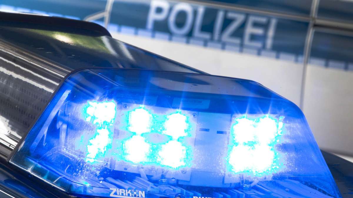 Schwerer Unfall bei Friolzheim: Lasterfahrer lebensgefährlich verletzt