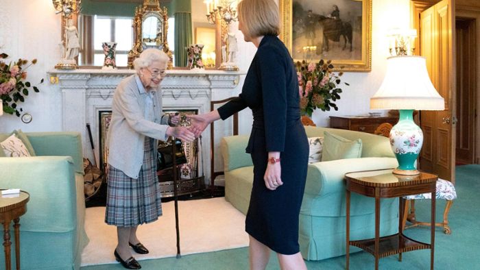 Queen ernennt Liz Truss zur Premierministerin