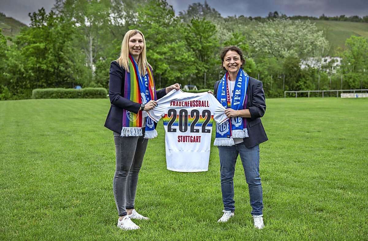Lisa Lang (li.) und Oriana D’Aleo wollen den Frauenfußball in Stuttgart gemeinsam voranbringen.