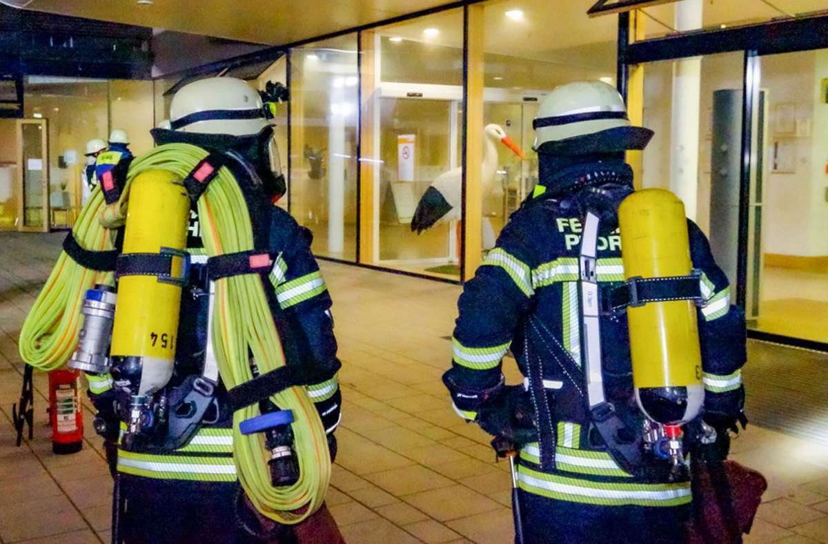 Brand in Pforzheimer Klinik: Obduktion abgeschlossen: Fixierter Patient starb durch Feuer