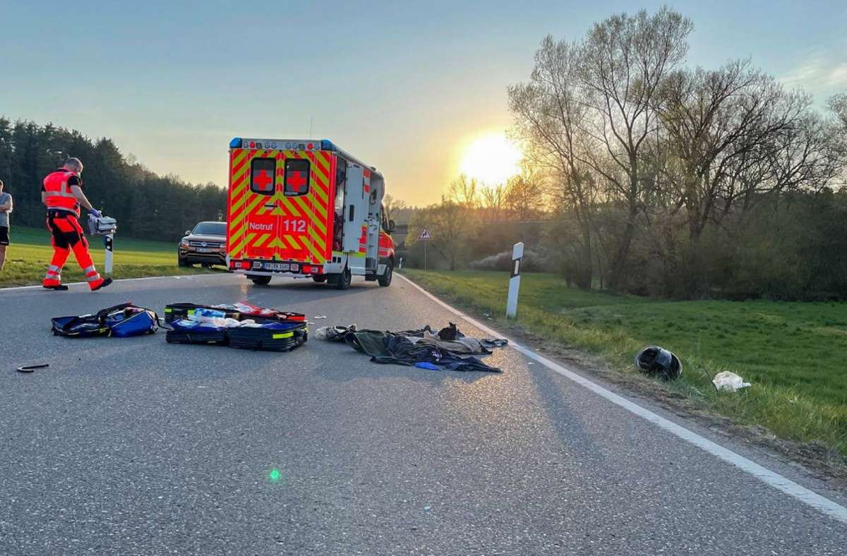 Unfall bei Renningen: Motorradfahrer bei Überholmanöver schwer verletzt