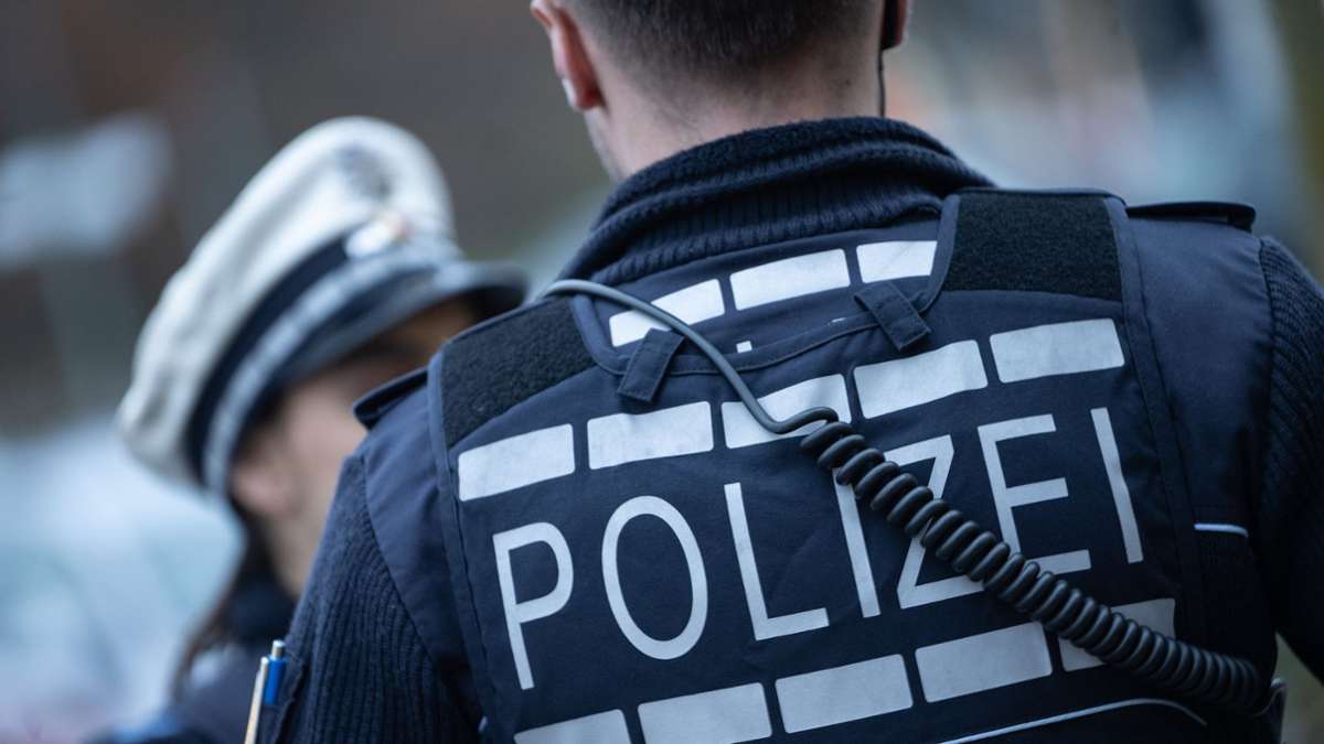 Heidenheim an der Brenz: Betrunkener stört Sanitäter und beißt Polizisten