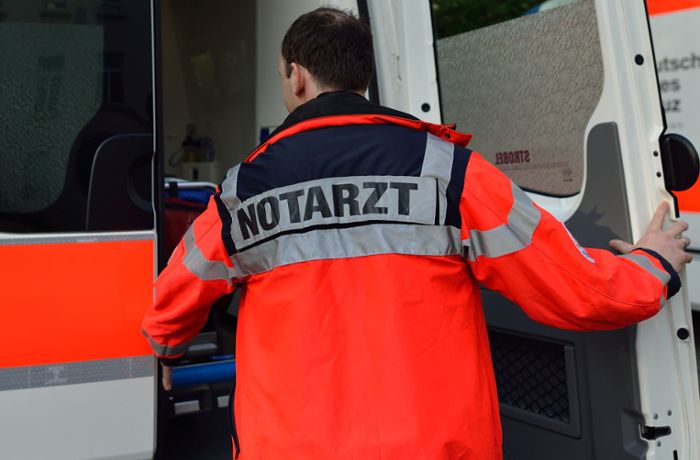 Unfall in Heidelberg: Autofahrerin prallt frontal in Bus – 42-Jährige verletzt sich schwer