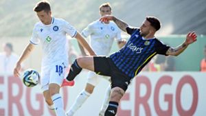 Gladbach und Schalke weiter – Hannover und KSC raus