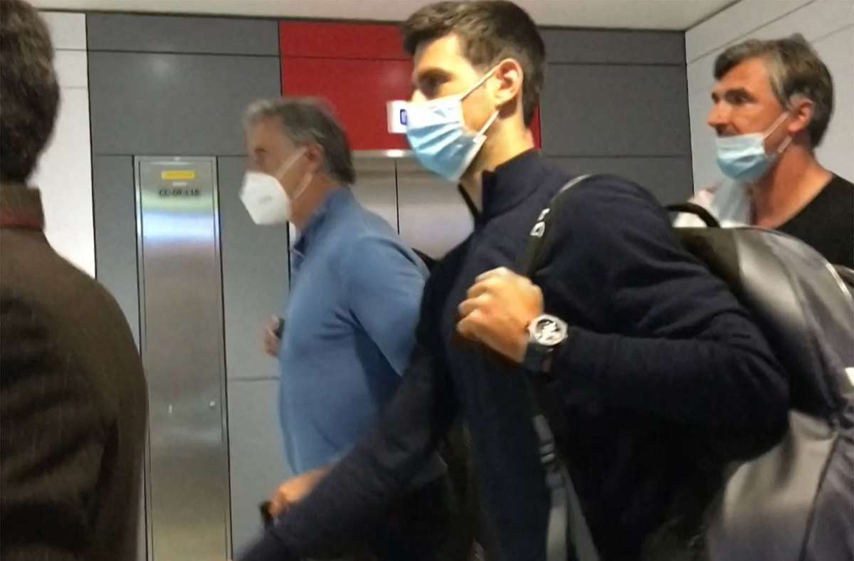 Nach Abreise aus Australien: Tennisstar Novak Djokovic fliegt über Dubai nach Belgrad