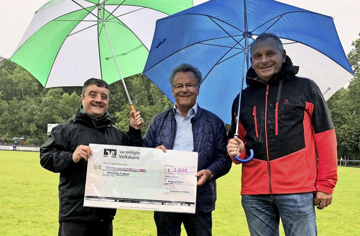 Fußball: Förderkreis spendet der SpVgg Holzgerlingen 3600 Euro