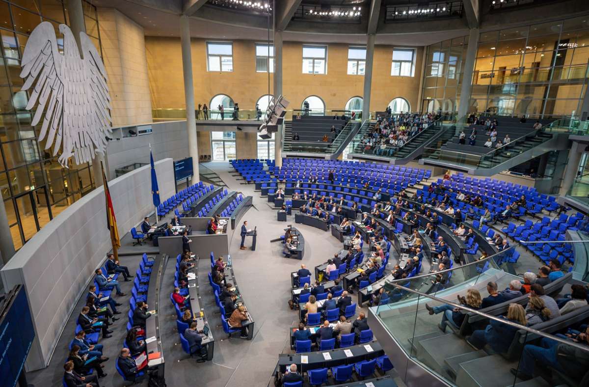 Im  Bundestag gibt es noch keine klare Mehrheit, wie die Sterbehilfe geregelt werden soll. Foto: dpa/Michael Kappeler