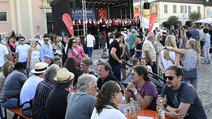 Kunst und Kulinarik: Zehntausende feiern beim Marktplatzfest