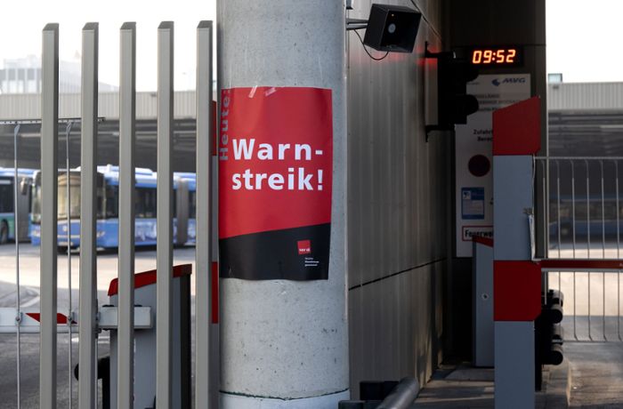 Baden-Württemberg: Verdi setzt Warnstreiks fort – wo der Nahverkehr am Freitag lahm liegt