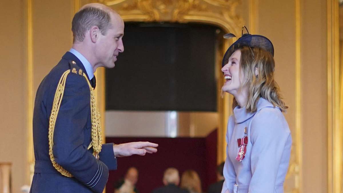 Zurück nach familiärer Auszeit: Prinz William überreicht Ehrungen des Königshauses