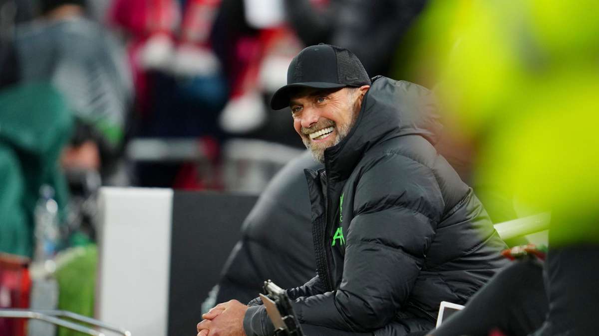 Anspannung und Vorfreude bei Trainer Jürgen Klopp: Sein Liverpooler Team spielt im Vierteflinale der Europa League gegen Atalanta Bergamo.