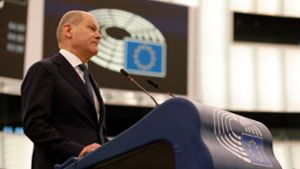 Olaf Scholz wirft Wladimir Putin  „Machtgehabe“ vor