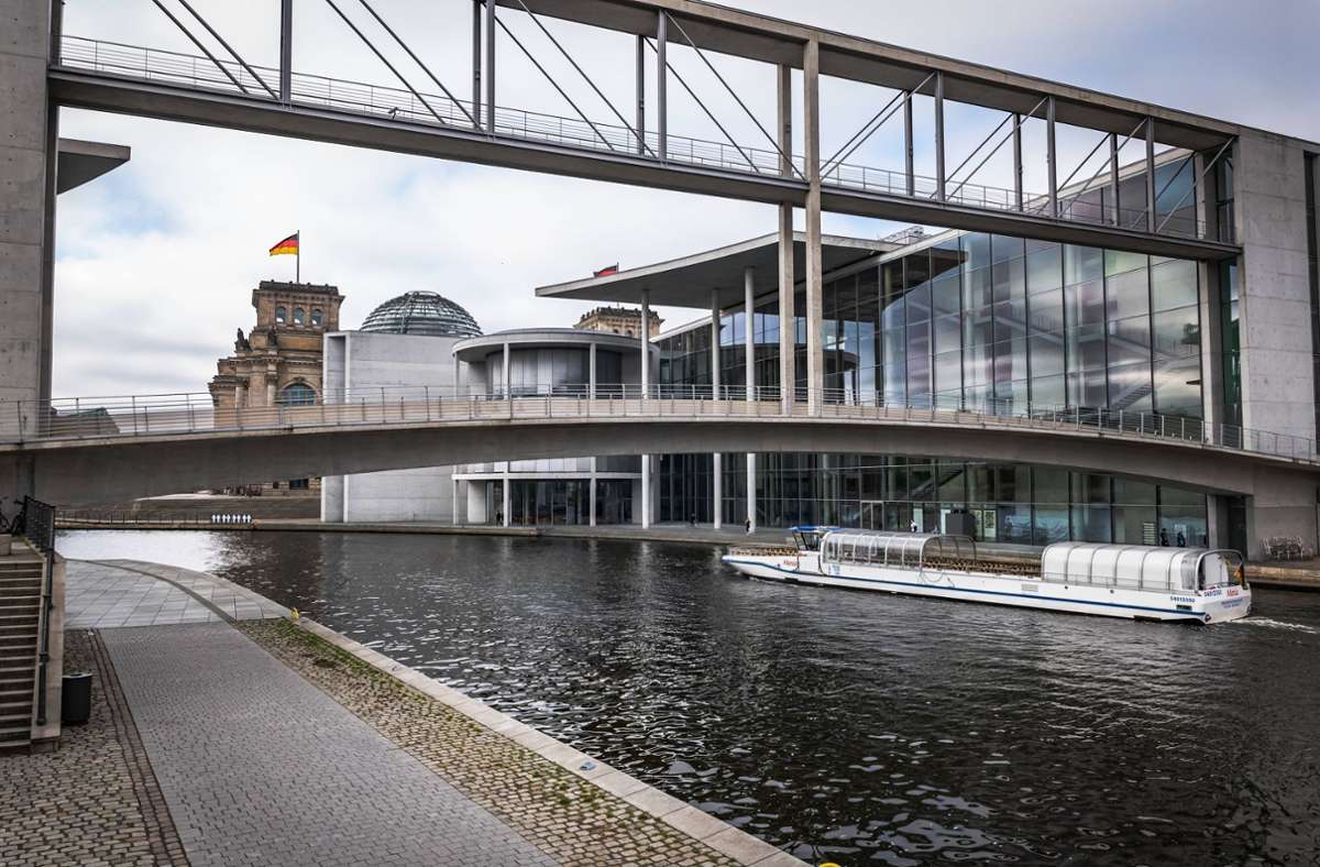 Bundestagsbüros in Berlin evakuiert: Klimaschützer sollen hinter falschem Feueralarm stecken