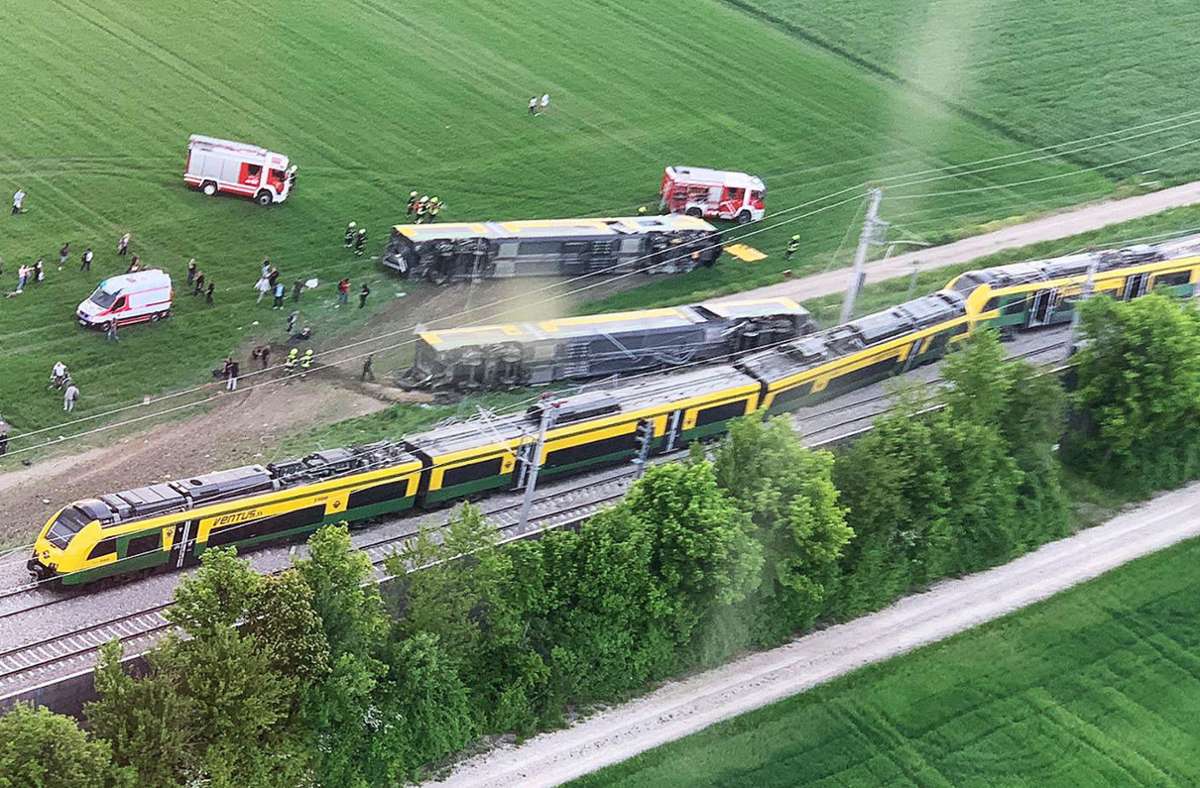 Österreich: Ein Toter und mehrere Verletzte bei Zugunglück