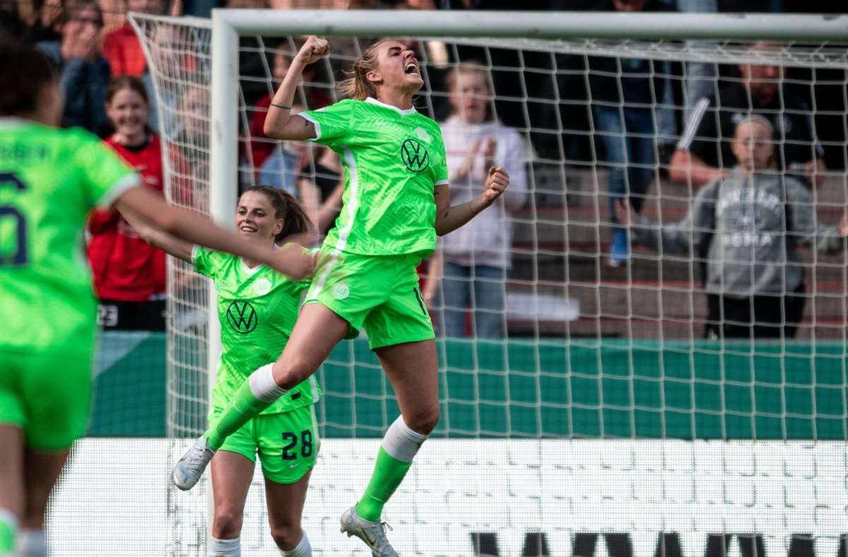 Die Wolfsburgerinnen bestimmten das Finale des DFB-Pokals. Foto: dpa/Fabian Strauch
